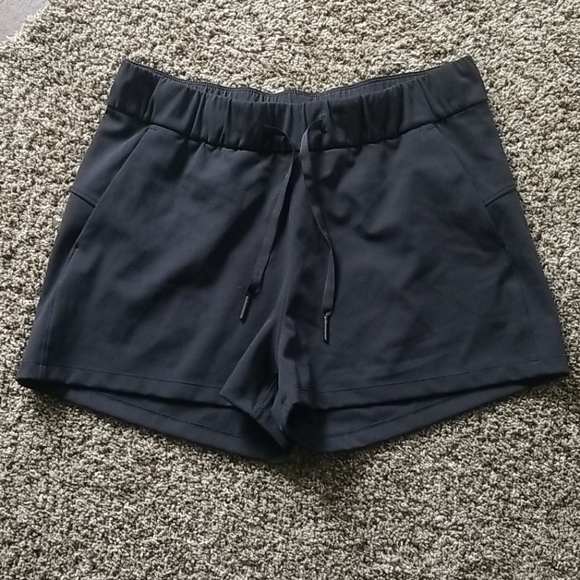 lululemon athletica Pants - 6 lululemon shorts